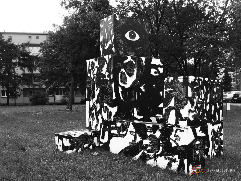 Dominik Cierpial cyclops art installation contemporary art modern art black and white graphic art instalacja artystyczna czarny i bialy artysta grafik