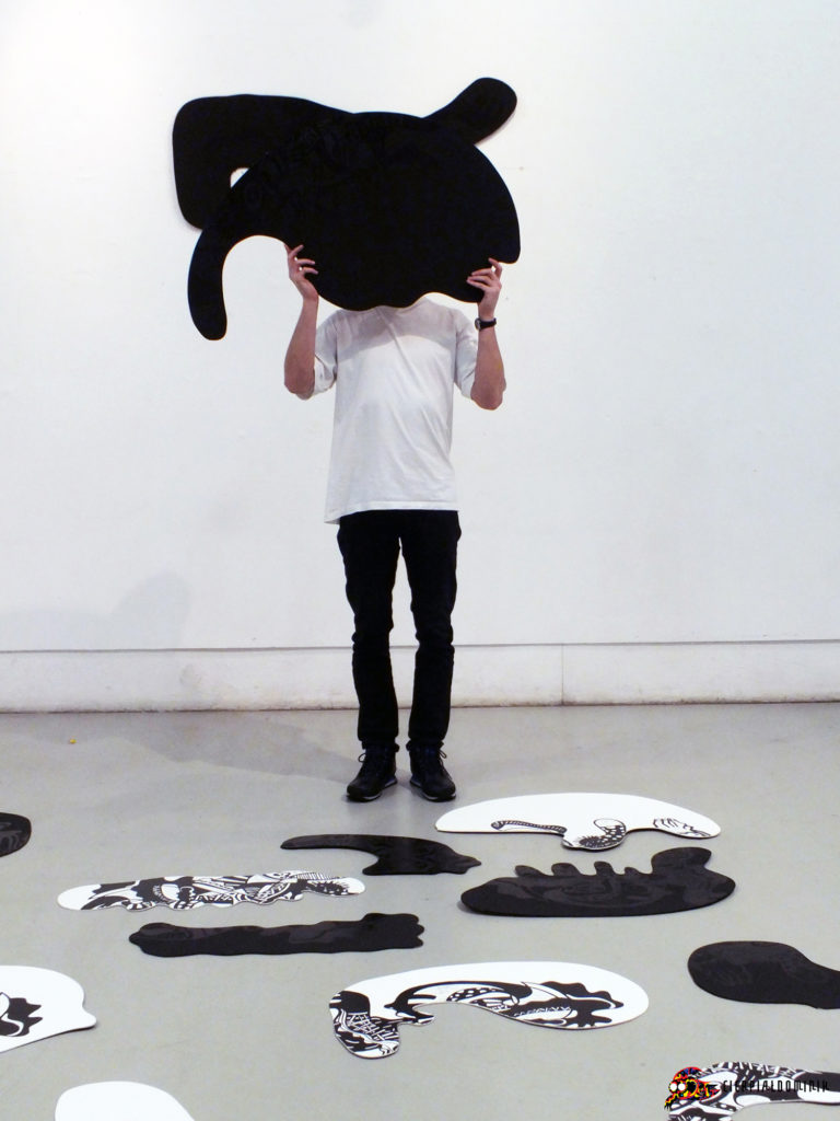 Dominik Cierpial graphic artist art installation linocut blacj and white contemporary art artysta grafik sztuka wspolczesna instalacja artystyczna dasemare