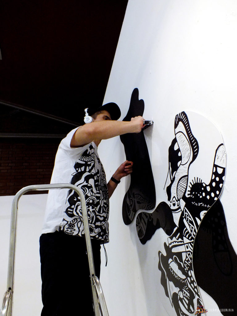 Dominik Cierpial graphic artist art installation linocut blacj and white contemporary art artysta grafik sztuka wspolczesna instalacja artystyczna dasemare
